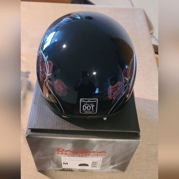 Daytona Skull‎ Helmut - Picture 3 of 5
